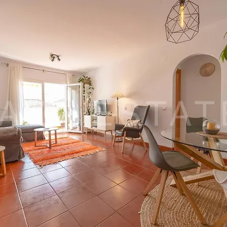 Bonito Piso A 300m De La Playa Nerja