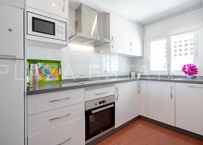 Bonito Piso A 300m De La Playa Apartamento Nerja