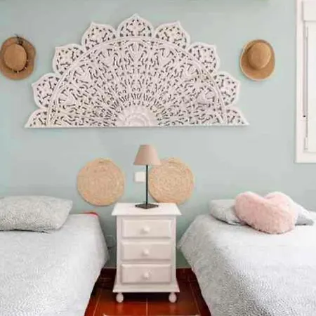 Bonito Piso A 300m De La Playa Appartement Nerja